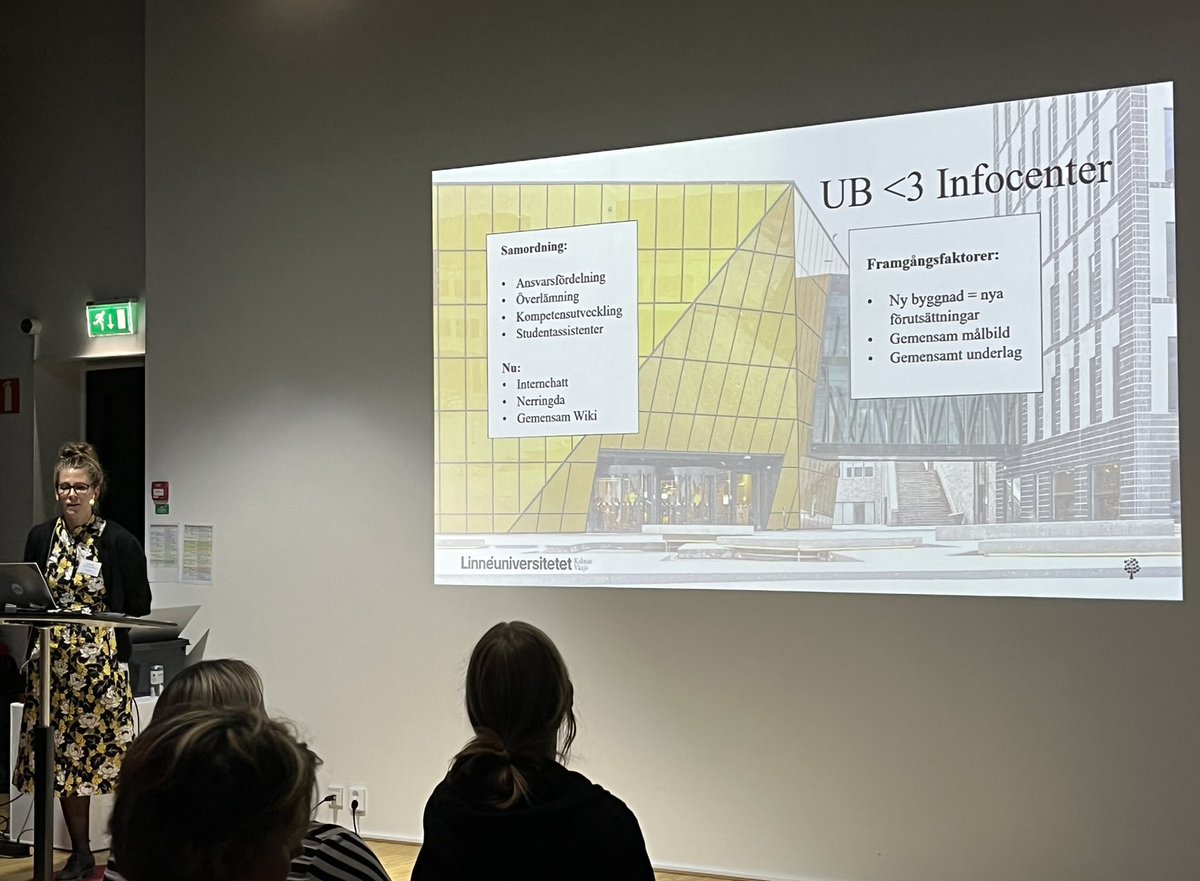 chalmerslibrary's tweet photo. Johanna Palm från Linnéuniversitetet om First line supports införande och hur samarbetet centrala infocenter och UB gick till. #chals2022 https://t.co/RPW2ge67mp