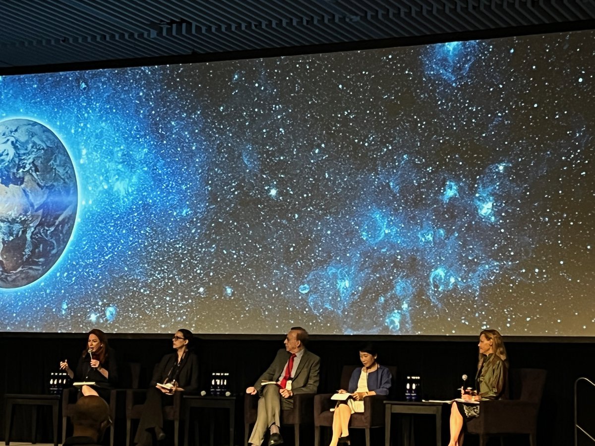 joshualinco1n's tweet image. At #GF22 this morning, we're tackling climate, crisis and governance  with @AmandaEllisGEM @mfespinosaEC @alopezclaros #NaokoIshi #MajaGroff:  asking how to cut through 'crisis talk' and address gov fragmentation, how to change global institutions to keep us within🌎boundaries.