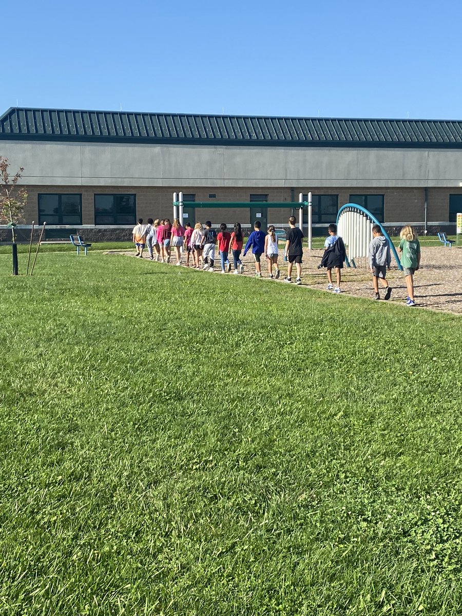 4th grade just enjoying our morning walk over to Gym class. It’s the little things in life that make us happy…look at that line! 💚🐾<a href="/MrBirdCH/">Mr. Bird FRSD</a> <a href="/CopperHillES/">Copper Hill</a>