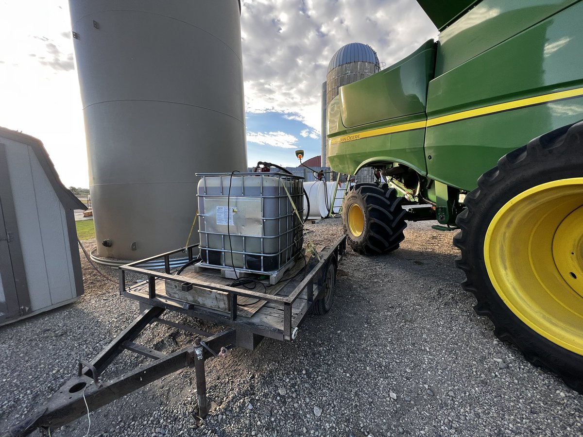 Bare Footn’ Farmer 🇺🇸 Louie Nigg on Twitter "Got the LightingRiver