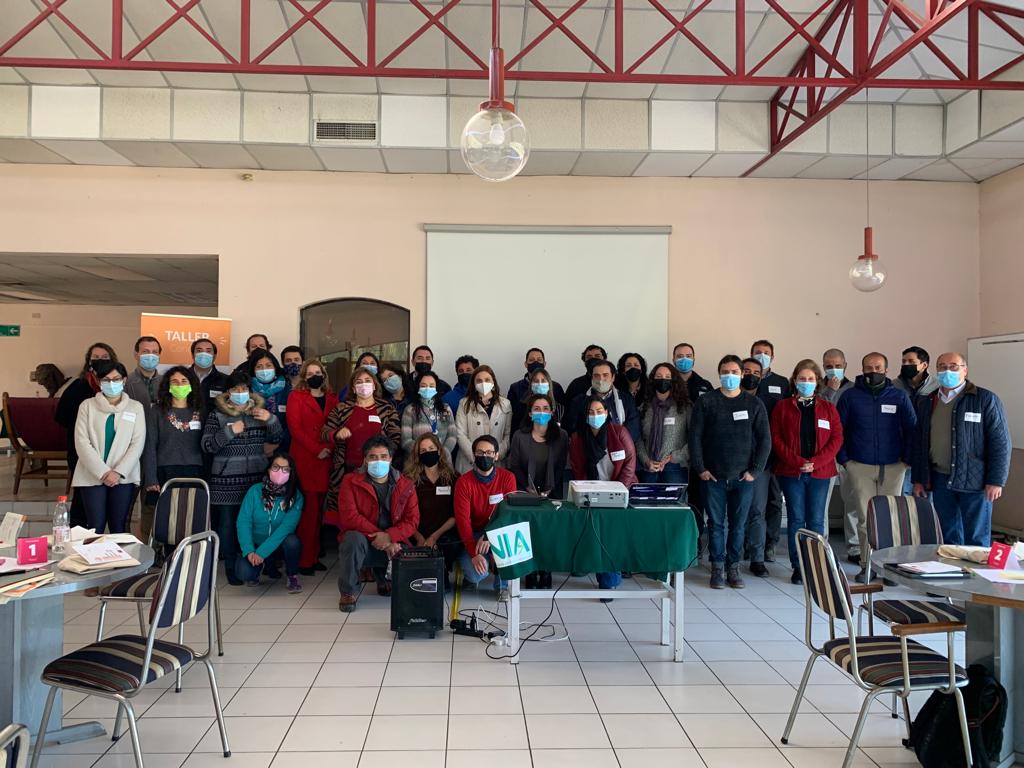 FIA_Chile's tweet photo. ¡Hemos dado inicio al Taller Conecta Región Metropolitana!🤩
Desde @iniaLaPlatina compartimos con casi 40 emprendedores y actores del agro de la capital. 🤝
¡Seguimos! https://t.co/XD7tesSBBU