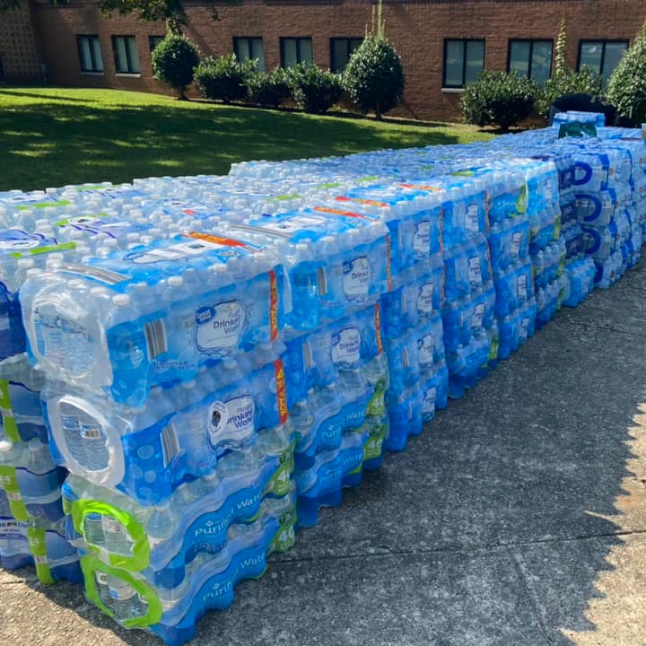 HBCUSports1's tweet photo. Nearly 1,000 case of water collected for Jackson Mississippi from North Carolina HBCUs students 
* North Carolina A&amp;T State
* Fayetteville State University
* Elizabeth City State University
* Winston Salem State University
* Livingston College https://t.co/P7crS5YvRB