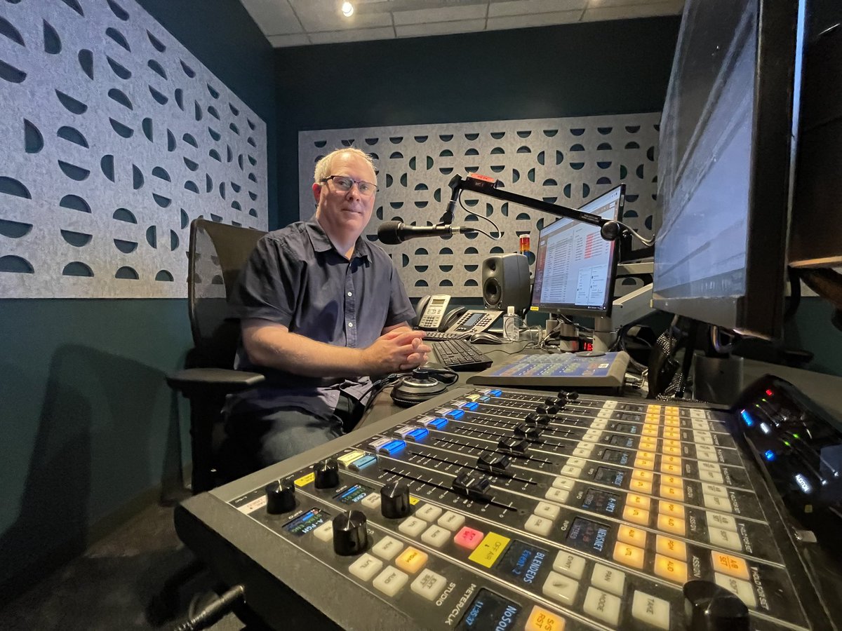 (Kind of) BREAKING: After 32 years behind the microphone here at CBC radio (and TV) I will be hanging up my headphones at the end of this month. It has truly been an honour and a whole lot of fun, and I’m going to miss waking you all up at oh-dark-thirty every day!! #retirement