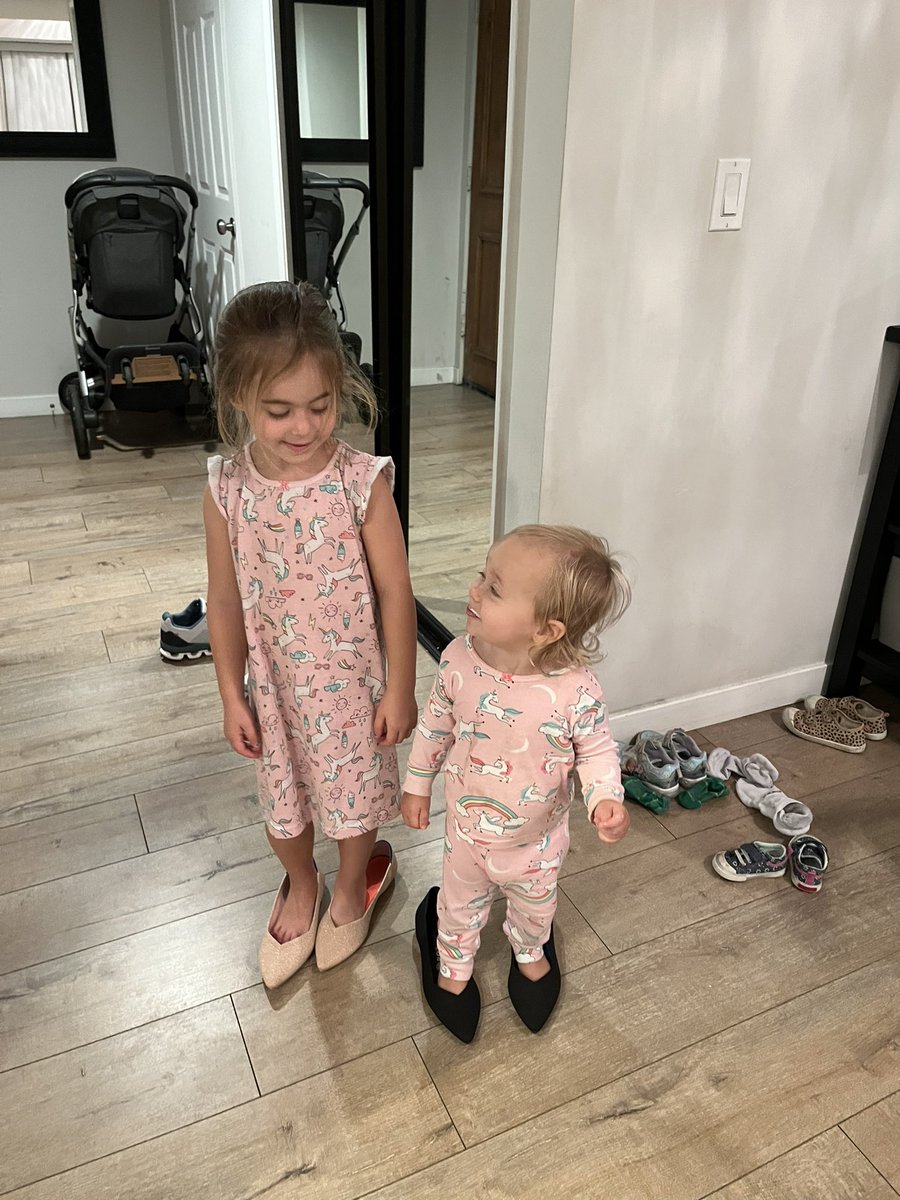 rothysaddict's tweet image. Proof that @rothys points can elevate any outfit