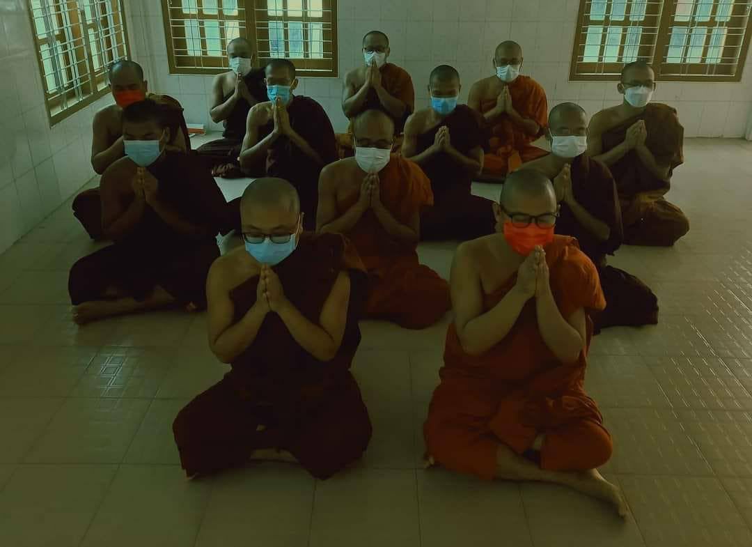 Monks from Sangha Union of Mandalay demand for an immediate end to all of Burma’s suffering. They also performed sermons &amp; prayed for federal democracy’s development. #2022Sept21Coup #MyanmarLivesMatter #WhatsHappeningInMyanmar