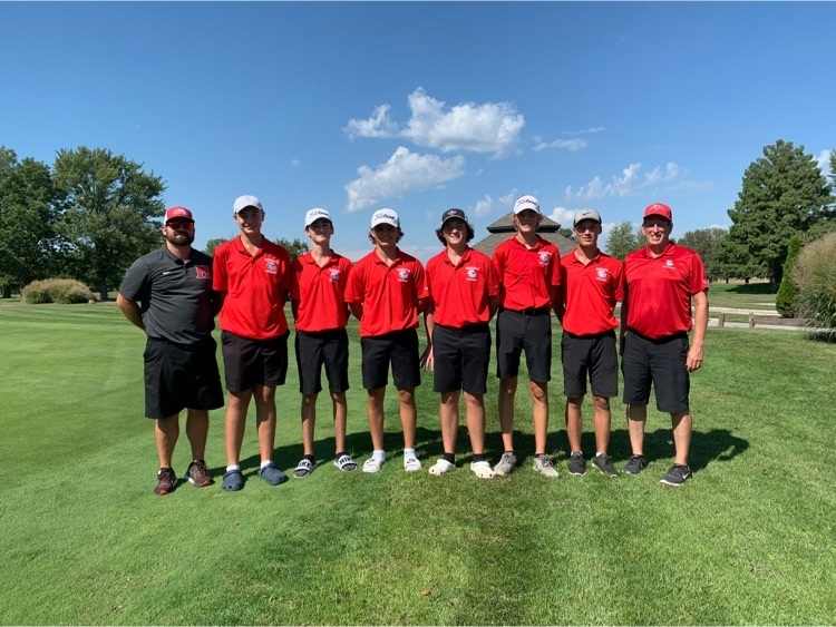 HHSbulldogsIL's tweet photo. Congratulations to your MVC Champs in Boys Golf!!! Finishing in the top ten were Dominick Emig, Easton Belford and Braden Schrof! Congratulations and good luck at regionals next week! ❤️⛳️🖤🐾 https://t.co/kqqVZn6HTf
