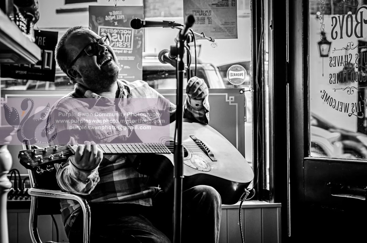 purpleswanphoto's tweet photo. I also saw some cool acts at the
@WorcsMusicFest @BarbertownWorcs, namely @hardstairs and Texas Tick Fever!
#WeAreTheCavalry #MHHSBD https://t.co/ENnCxeWqBs