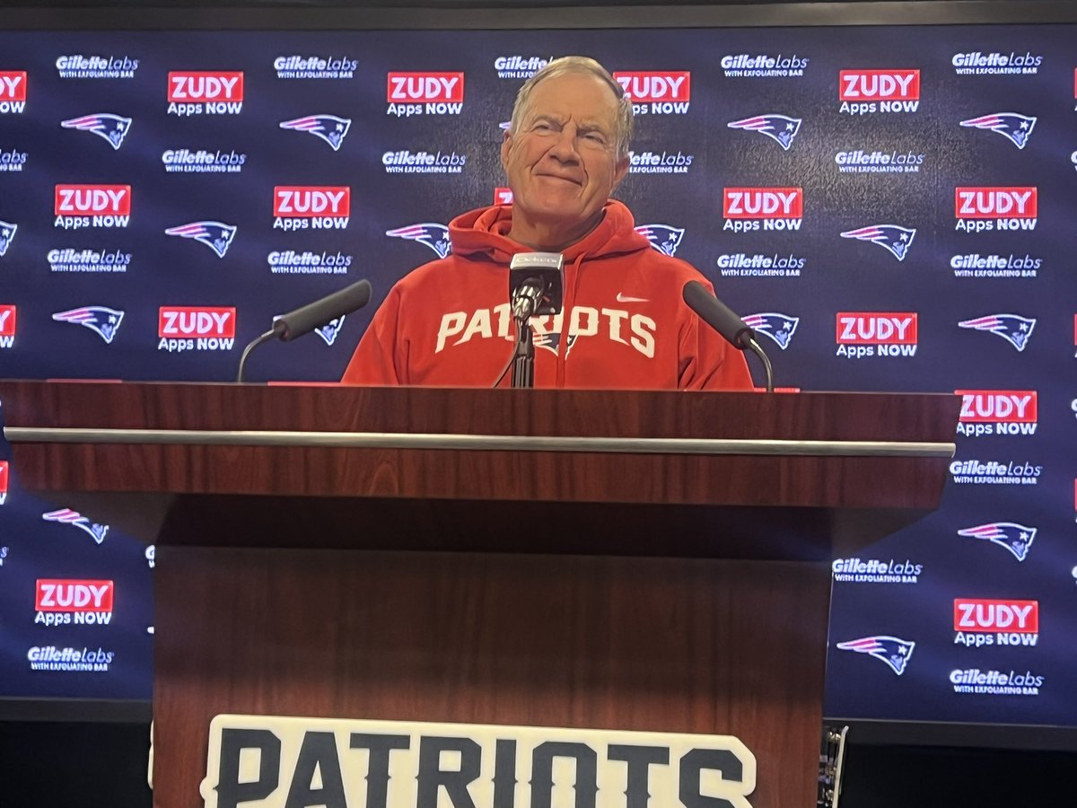 MikeReiss's tweet photo. Bill Belichick press conference smile tracker lands at 6 today. #notusedtothis https://t.co/QNvTXqx8fG