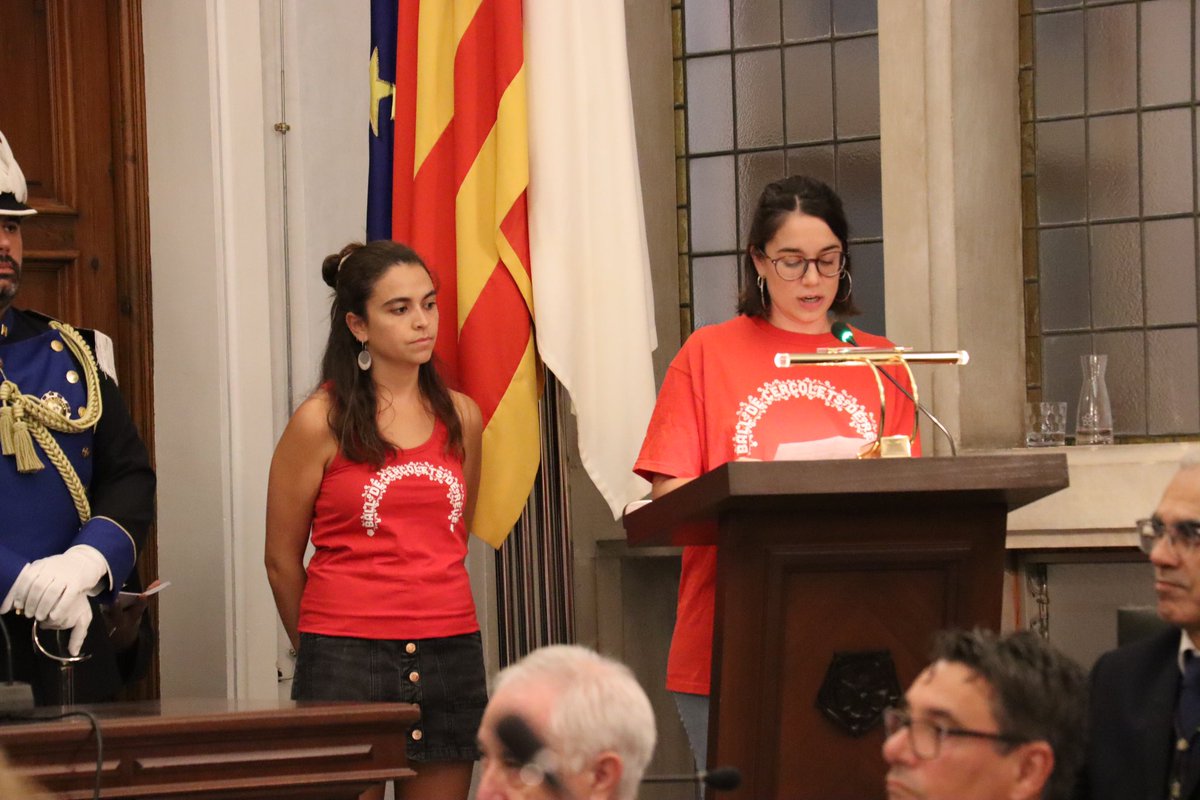 ReusCultura's tweet photo. Menció honorífica també per @Balldecercolets, Associació de Dones Camí de Valls i @AuladeSons. Enhorabona👏

#ReusCultura @reus_cat 

FIL https://t.co/T0k6MiMbEw