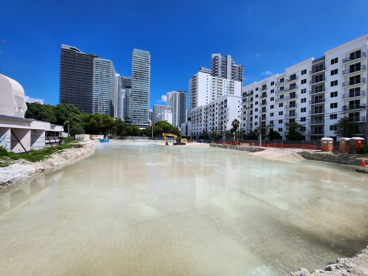 volvoshine's tweet photo. One Southside Park? Or Brickell's first private beach club 🏖️😂
#Miami https://t.co/ijXvY6nHKu