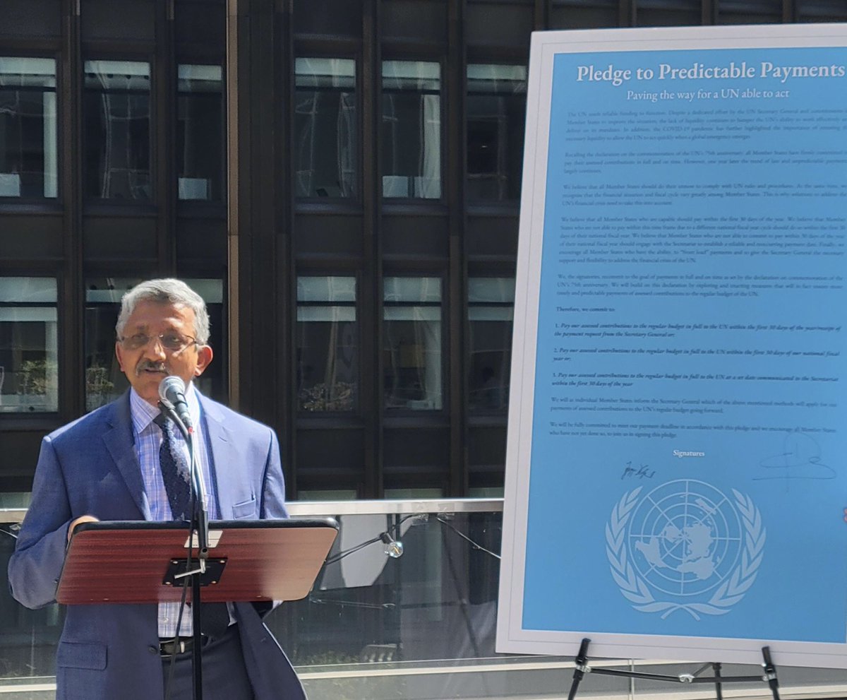 LuxembourgUN's tweet photo. Today, #Luxembourg🇱🇺 signed the #PledgeToPredictablePayments 🤝
Timely and predictable assessed contributions to the @UN🇺🇳 regular budget are indispensable to enabling the #UnitedNations to effectively plan and deliver on its mandates, as decided by Member States https://t.co/4R3SaoTXJi