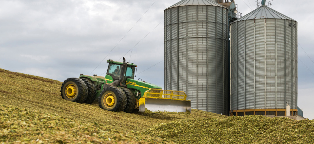 Proper harvest management is critical for producing high quality corn silage. In this article are a few quick tips to consider when harvesting your corn silage: prideseed.com/fieldtalk/maki…

#PRIDEinmyfield #PRIDEhelpsFarmers