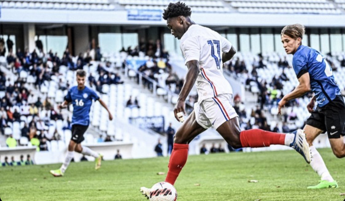 PeupleVertFr's tweet photo. ✅ L’équipe de France U18 s’impose 3/0 face à l’Estonie U18 dans le cadre du Tournoi @LafargeFoot, grâce notamment à un but d’Ayman #Aiki sur penalty ! #ASSE #FRAEST
Prochain rendez-vous : vendredi 19h face à l’Écosse ! 🏴 https://t.co/SOhac7HvMG
