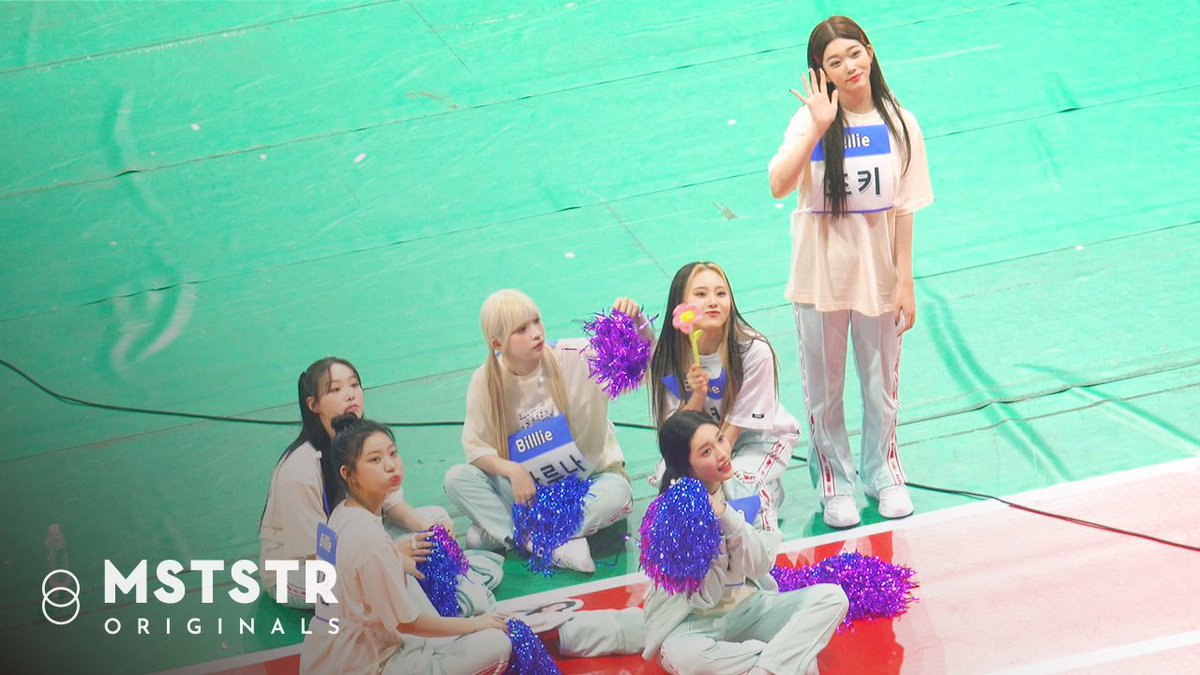 FranceBilllie's tweet photo. 21.09.22 | Vidéo 

[VIDÉO] [BecOrd] Billlie | Les coulisses de «Chuseok Special Idol Star Championship 2022»

🔗 https://t.co/wkKhzceBMy

#빌리 #Billlie @Billlieofficial #RINGmaBell 🐈‍⬛ https://t.co/YfaN4o5Voo