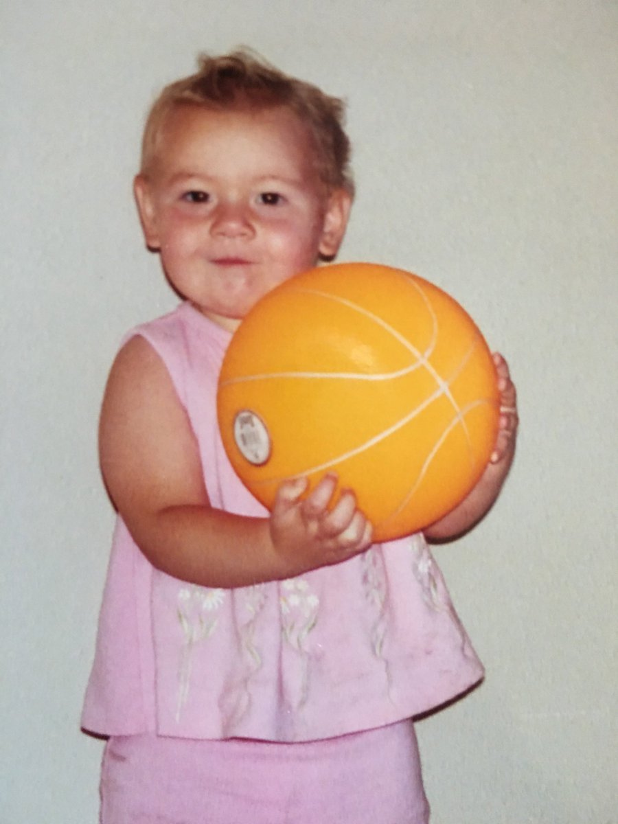 Carmen Gfeller tweet media