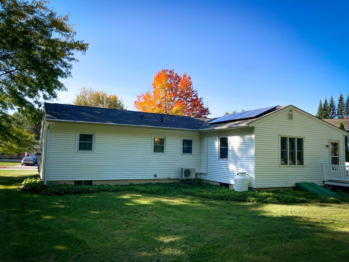 GreenMtnSolar's tweet photo. To us, you're not just another number in a sales quota. To us you're family. We put our customer's priorities first. From permits, and paperwork, to the actual installation, we're here to help every step of the way.

#GreenMountainSolar #ResilientEnergySystems #ShopLocalVT https://t.co/3LmcrHzWhW