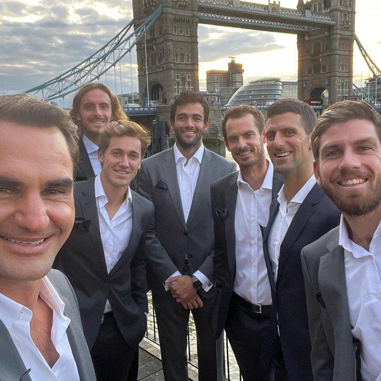 I C O N I C 🤩 Are you Team World or Team Europe?! #CincyTennis | #LaverCup