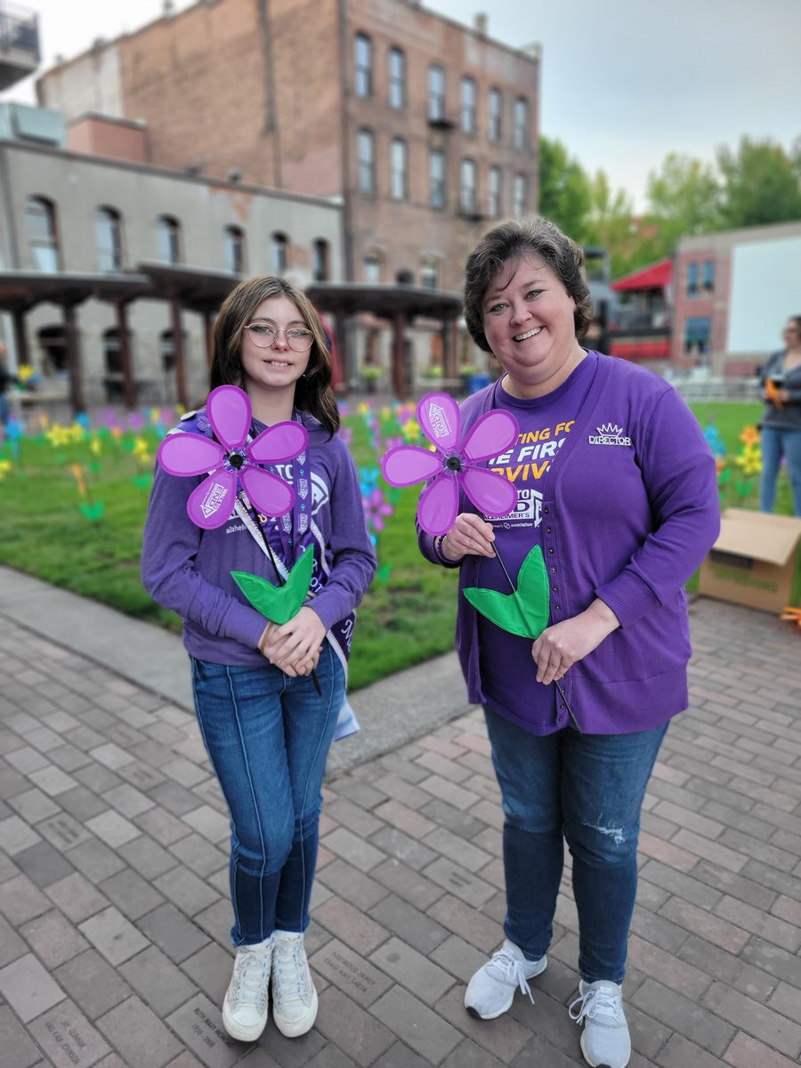 ALZ_WA's tweet photo. Will you be joining us at this weekend's walk! We have walks happening in Tacoma and Yakima this Saturday, Sept 24!💜
It's not too late to register! Take the first step and register at https://t.co/LOc51SUsGe. #ENDALZ #Walk2EndAlz #ALZWA https://t.co/XVhfYcmnsJ