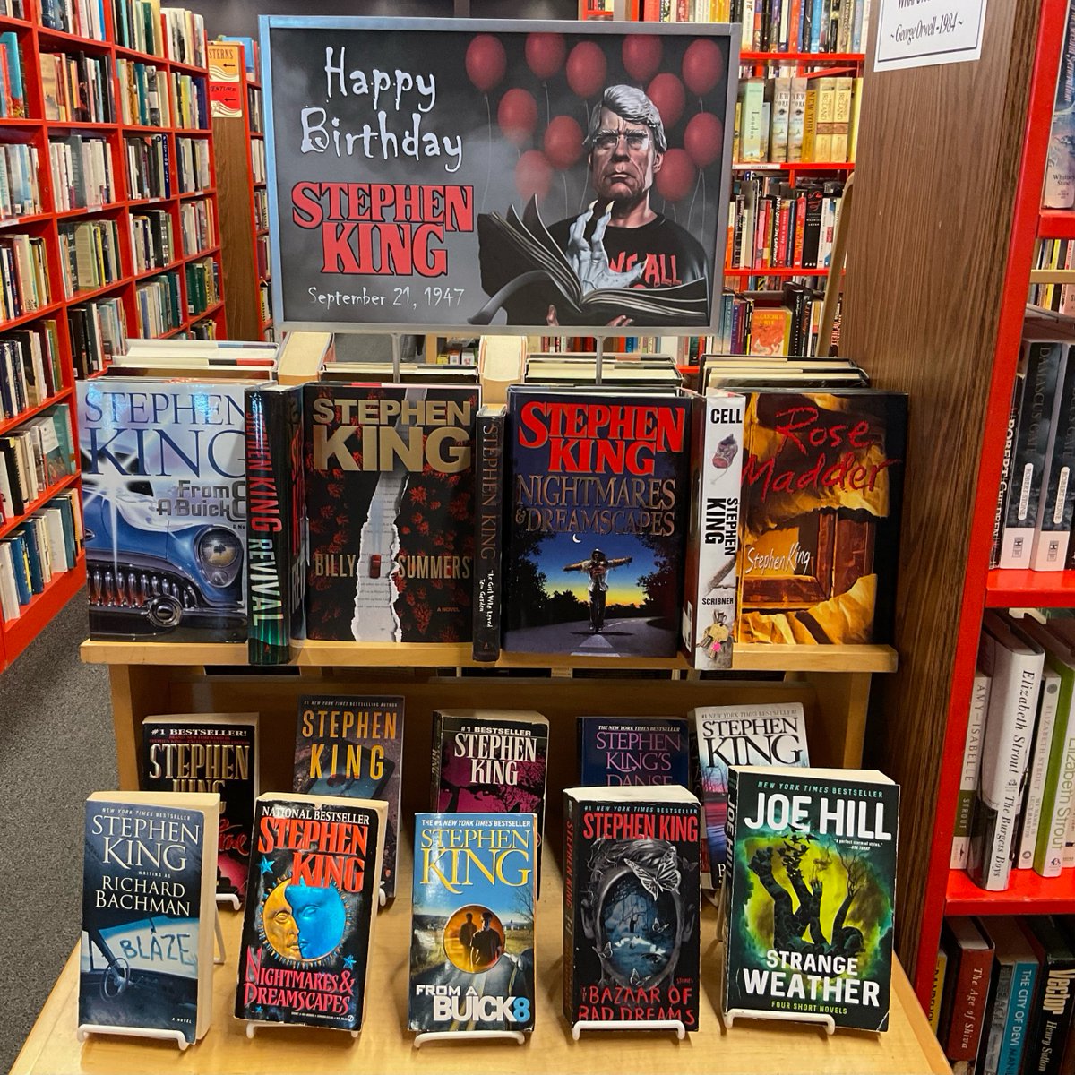 bookmans's tweet photo. Happy Birthday Stephen King! Comment your fave novel below! #stephenking #novel #horror #horrornovel #fiction #books #read #buyselltrade #usedbooks https://t.co/BWgC06tiEY
