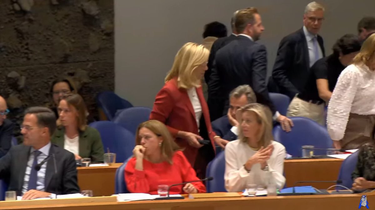 JGuldemond's tweet photo. Rutte cabinet flees parliament after opposition member Thierry Baudet reveals the deep state roots of the universities where cabinet member Sigrid Kaag studied.

The chairman then imposes a speaking ban on Thierry Baudet. Democracy seems to have just died in the Netherlands... https://t.co/bZKHR7D73m
