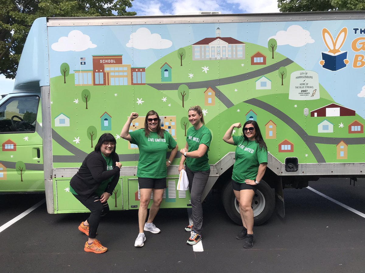 Thanks to the great folks at F&M Bank for volunteering at the JMU Gus Bus for the @UnitedWayHR #DayOfAction22!!