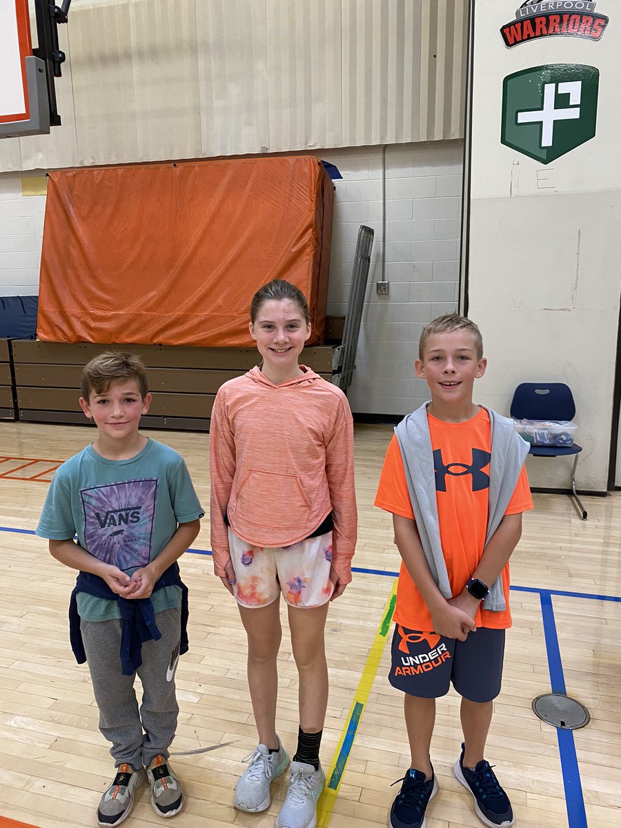 Great turnout for the first fun run of the year at MRE. The Apple Mile! 🥇 Gabby 🥈 Declan 🥉 Jack. Thank you to the parents and staff that helped support our run this morning! We appreciate it! Hope to see you again for the Pumpkin Mile!