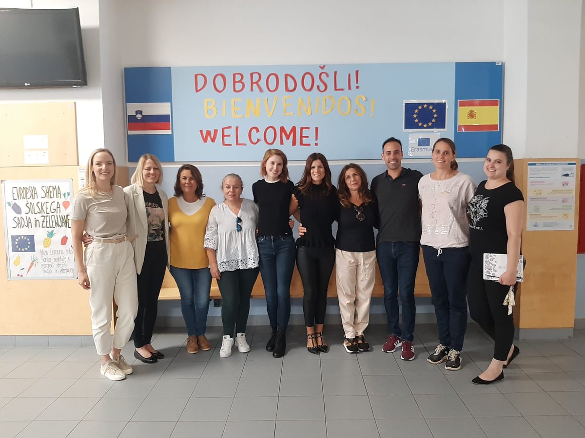 BuenCeip's tweet photo. Una de las actividades de intercambio del proyecto Eramus está tomando forma. Tres profes del cole están conociendo la realidad educativa y cultural que encontrará nuestro alumnado en su viaje a  Eslovenia.
Nuestr@s compañer@s están recibiendo una gran acogida y hospitalidad. https://t.co/3uZaB0SQ1i