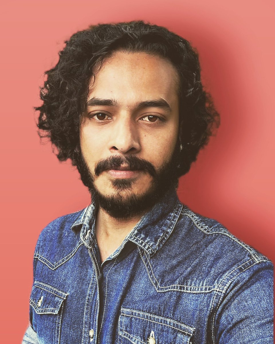tanvir_bdfeni's tweet photo. জীবনের কত অলি-গলি ঘুরে ক্লান্ত শরীর,
বিষাদ মনে বেলা পড়া কোন রাস্তার মোড়ে,
অবেলায় হাতছানি দিয়ে পিছুটান;
আবেগ গুলোও বেগ পায় হয়ে সুখের অবসান 🗣️ https://t.co/peIliEAffp