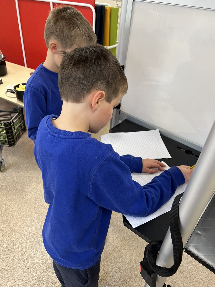 MrsTHowells tweet media