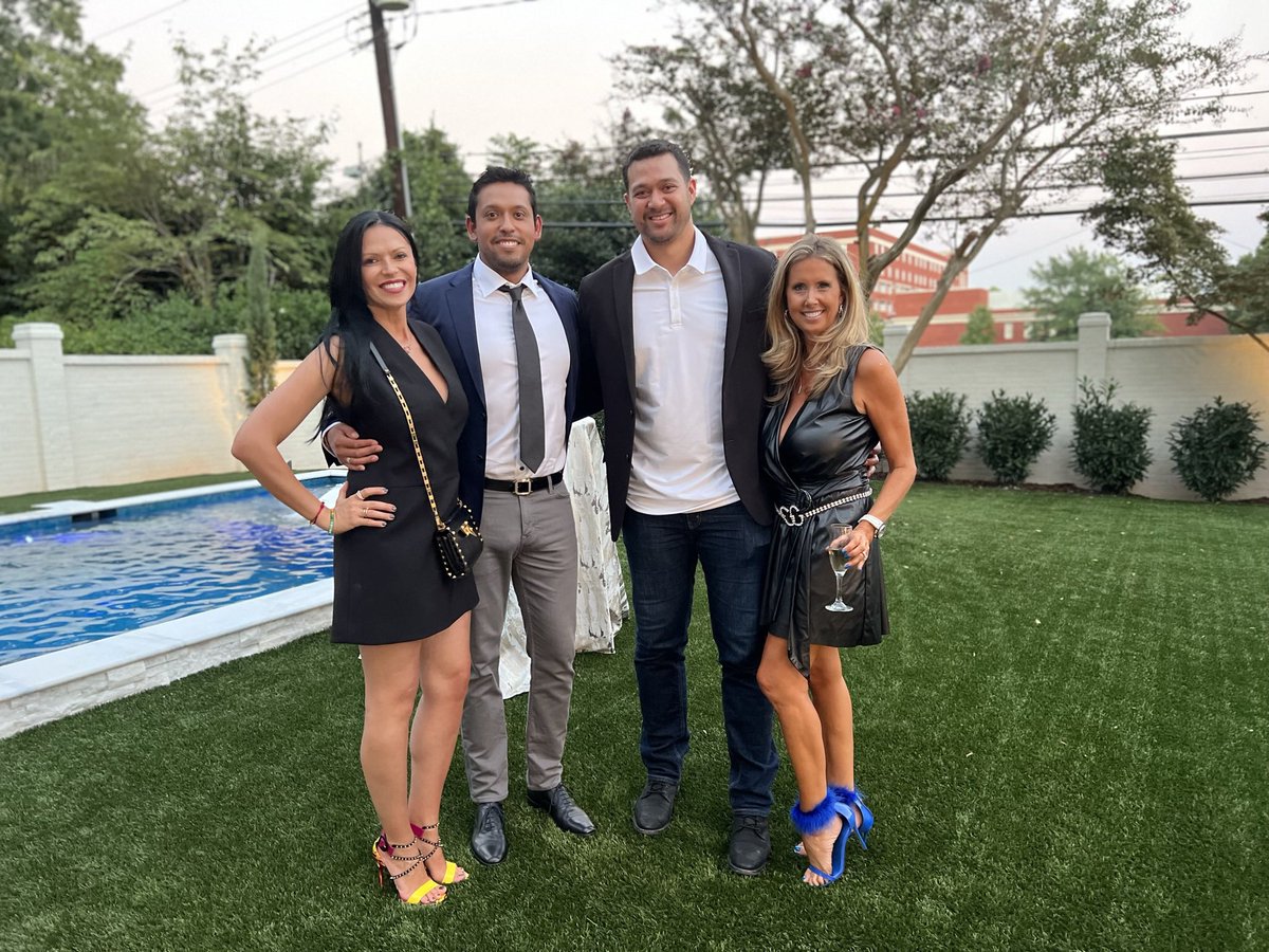 ApolloGroupLaw's tweet photo. CONGRATS 🎉 to Lance White for being promoted to PARTNER! We had a blast celebrating you!!! #lawfirmpartner #partynight #promotionday #partnersforever ⚖️ https://t.co/cLM6iXZe5G