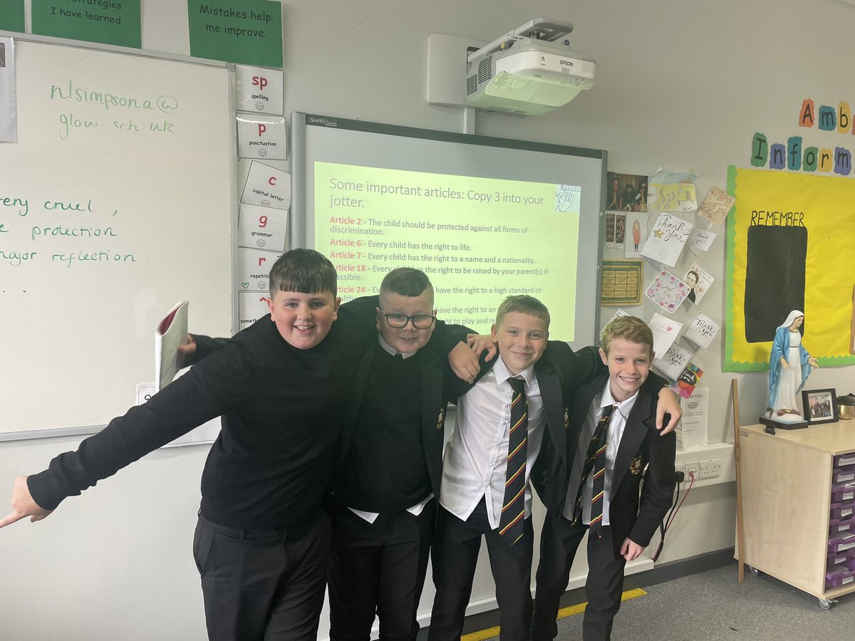 modstuds's tweet photo. 1T3 today took to the stage (front of the class) to perform their raps and poems about the UNDHR. We had excellent performances including dances, beats and even a microphone😂👌 well done team 🐝 https://t.co/eZ5Tf6HZLH