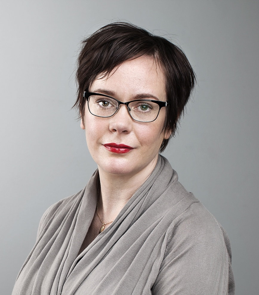 Ytterligare en anledning till att komma till LunCon 2022: Lundaförfattaren Elisabeth Östnäs är vår hedersgäst! @Eostnas #SoMuchLove #WhatWouldElisabethDo