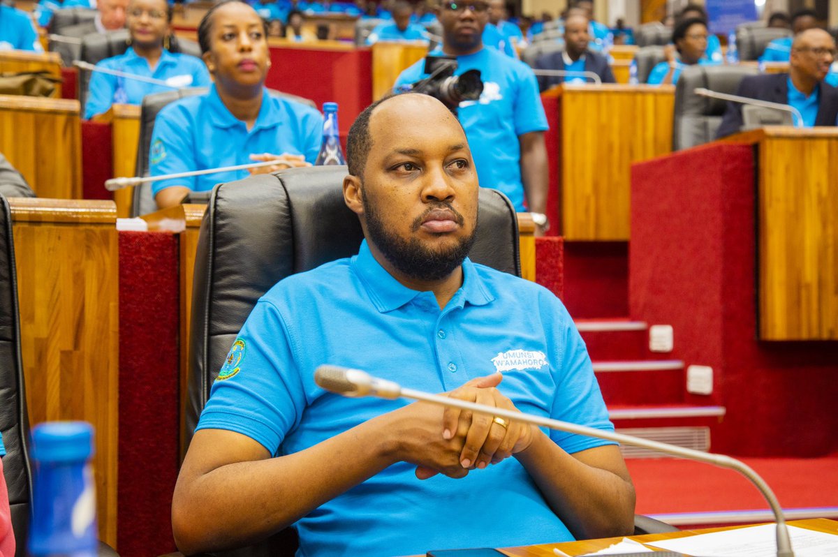 Benjamin🇷🇼 tweet media