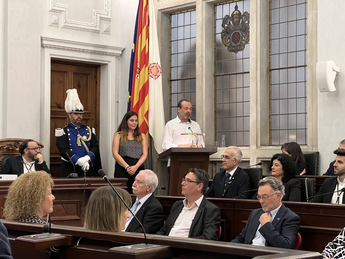 A la Germandat de Sant Josep Obrer, al <a href="/Balldecercolets/">Ball de Cercolets</a>, a l’Associació de Dones Camí de Valls i a <a href="/AuladeSons/">Aula de Sons</a>.