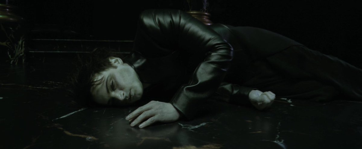 tmsturridge's tweet photo. waiting for netflix to renew #thesandman https://t.co/1ZCE2Hf6uM