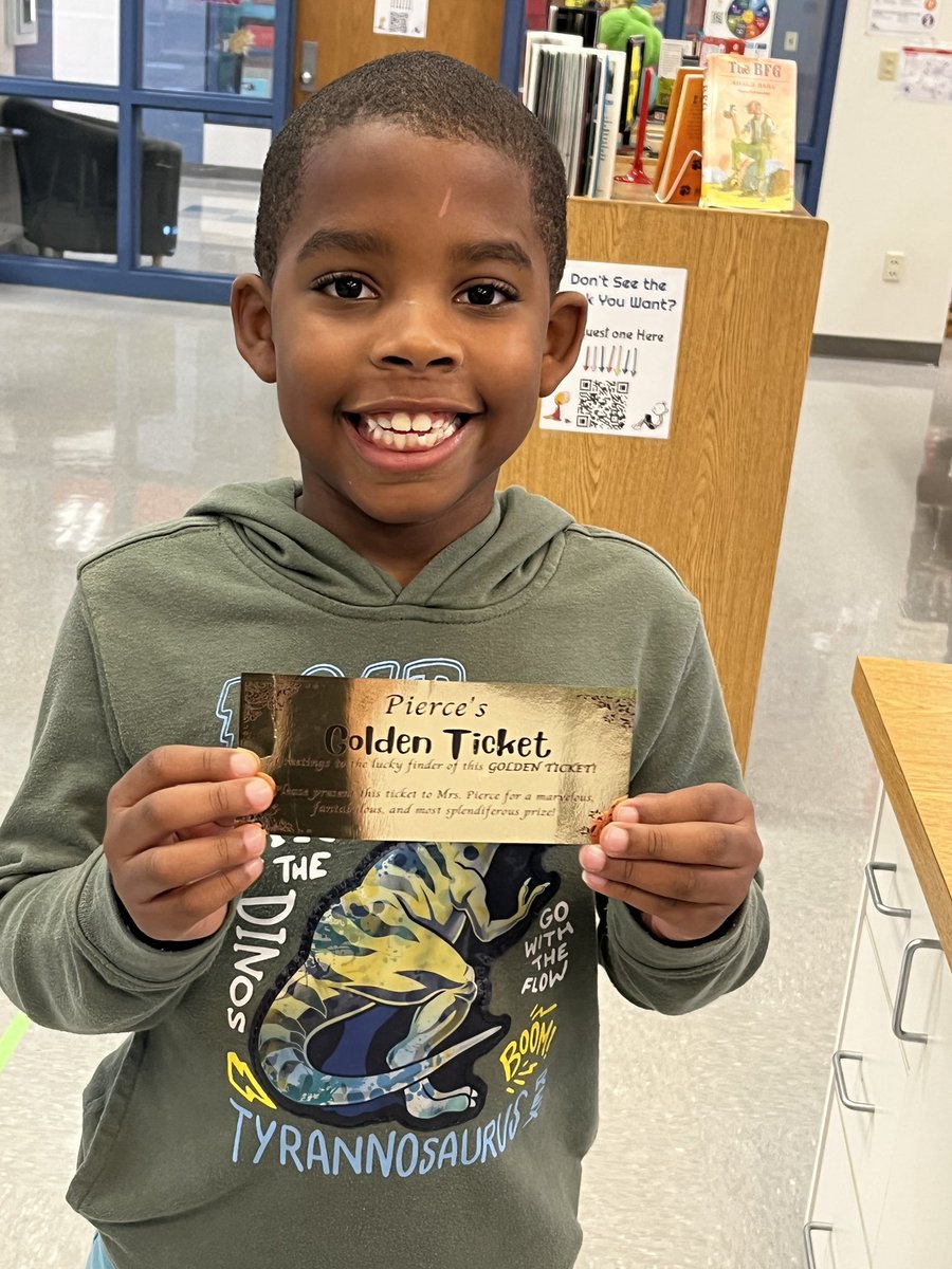 First golden ticket 🎫 found hidden in his library book!  <a href="/EthridgeES/">Ethridge Elementary</a> #makingreadingmagical #roalddahlday #goldenticket #ethridgereads #LISDreads