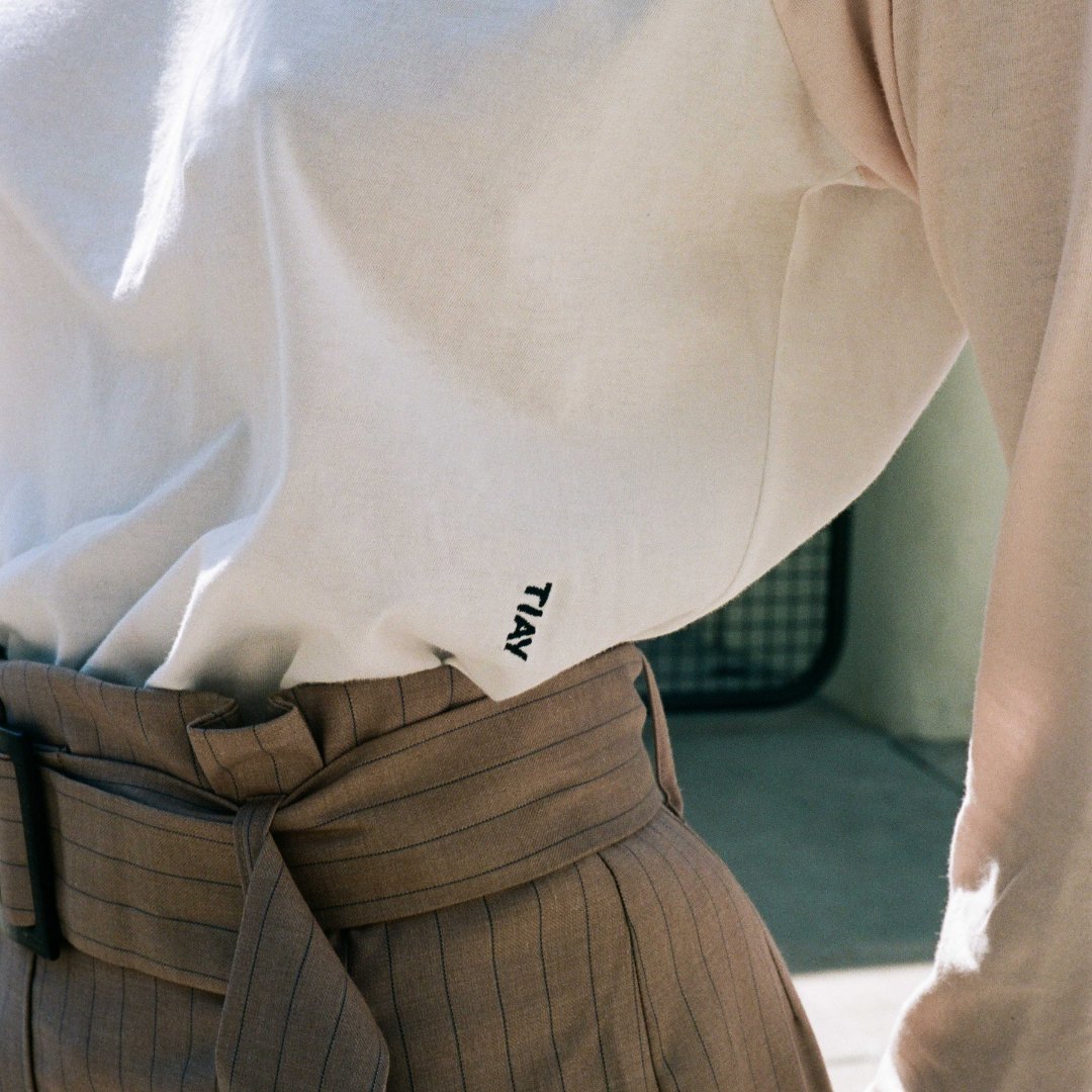 TomorrowYear's tweet photo. The Oversized Tee: Will keep you covered when you fall deeply in love.

Photographer: @aus_maria https://t.co/y2jsQmDeYU