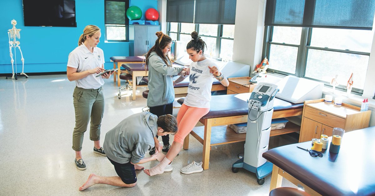 Merrimack's tweet photo. Want to advance your health sciences or healthcare career? Learn how by joining us on Monday, Sept. 26, from 10 a.m.-12 p.m. at our Health Sciences Graduate Programs Open House. 

Register: https://t.co/JzZqSWkcsd https://t.co/ZjkKr5LP8W