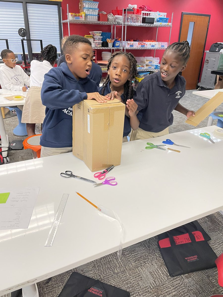 TeacherTammyF's tweet photo. Creations in the making!!! #boxitects #woodwardway #4thgradeSTEAM @Natalie_STEAM https://t.co/1GAeQsfmF6