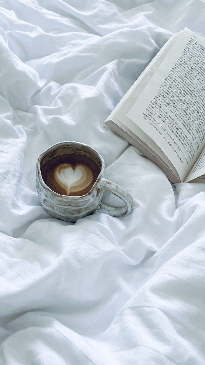 2308Mailo's tweet photo. Coffee break 💓 https://t.co/eStQc5Nw0E