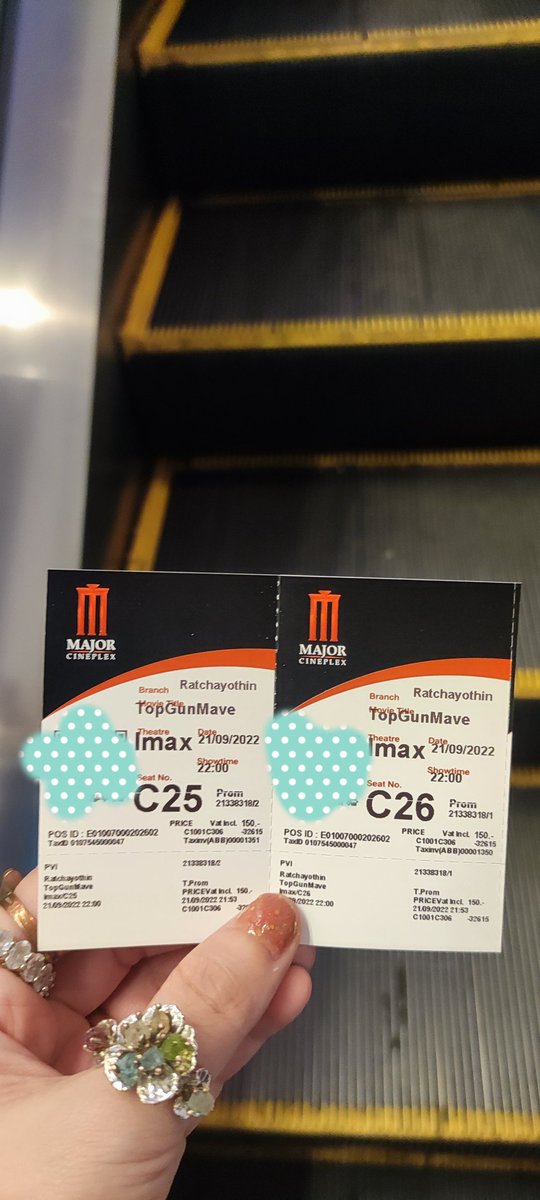 ||| ลงเรือหลักดีๆ ไม่ได้ ต้องลงเรือผี...เออ! เอ้า! (@accountofau) on Twitter photo 