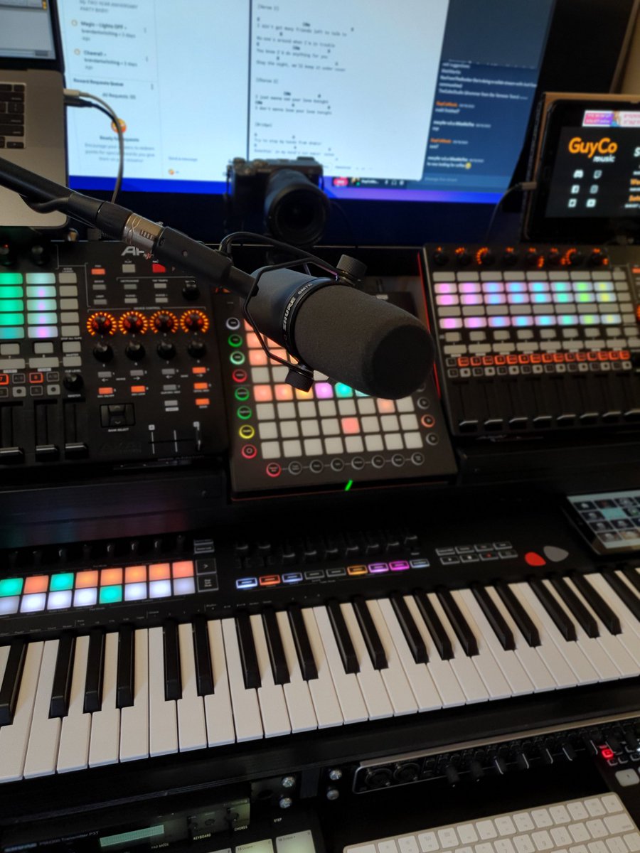 GuyCoMusic's tweet photo. Nothing I love more than playing with my new toys 😍😍

Live in 5
ToL 🧡 https://t.co/9fIzUhiNnO