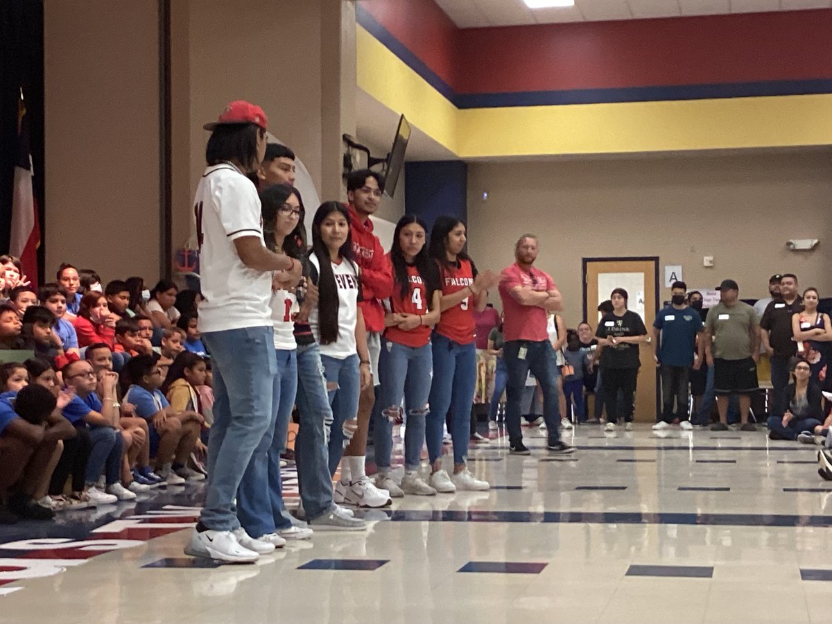 NISDMurnin (@nisdmurnin) on Twitter photo Great job 5th Grade for hosting our first Pillar of Character Ceremony of the 2022-23 school year! Shout out to <a href="/NISDStevens/">NISDSTEVENS</a> color guard and senior athletes for joining us today! #rootED #murninignited Great job 5th Grade for hosting our first Pillar of Character Ceremony of the 2022-23 school year! Shout out to <a href="/NISDStevens/">NISDSTEVENS</a> color guard and senior athletes for joining us today! #rootED #murninignited