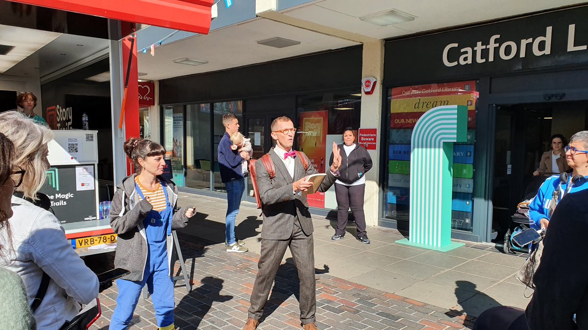 LewishamLibs's tweet photo. More pictures from the incredible weekend of immersive storytelling through AR and VR technology that was #StoryTrails!
We experienced untold stories from Lewisham's past in brand new ways thanks to @readingagency @unboxed2022 & @StoryFuturesA
#SummerofStories #CatfordLibrary https://t.co/aikdAmtHLl