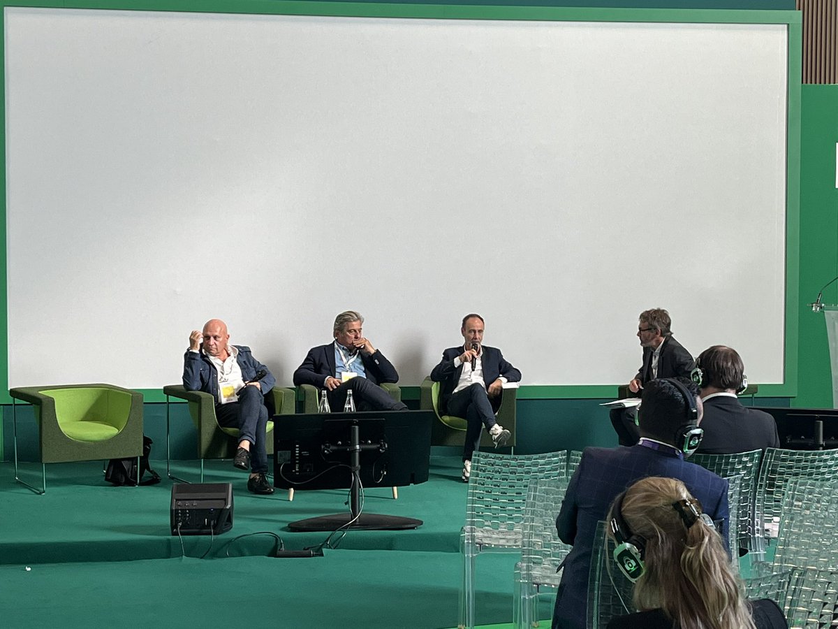 De nouveaux imaginaires plus vertueux  à leur réalisation matérielle, quelles sont les pratiques qui permettent d’assurer la pérennité des nouveaux projets?
Jean De Couet d'Extrême Topo, Roger Barbary de Why Republic et Alain Moatti de Moatti-Rivière nous répondent.