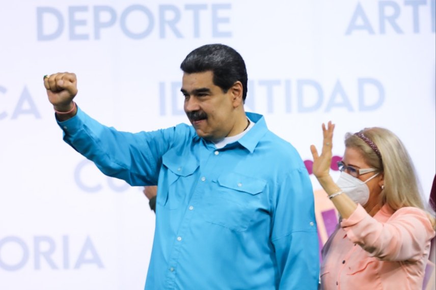 mineducacion_ve's tweet photo. ¡Escuelas más bonitas!

El gobierno bolivariano entregó totalmente recuperadas las escuelas “Pedro Vicente Núñez” y “Lya Imber de Coronil” en el estado Miranda, donde las Bricomiles suman 400 planteles transformados para el bienestar colectivo y la alegría.

¡Gracias, equipo! https://t.co/PrS4wfY0NQ