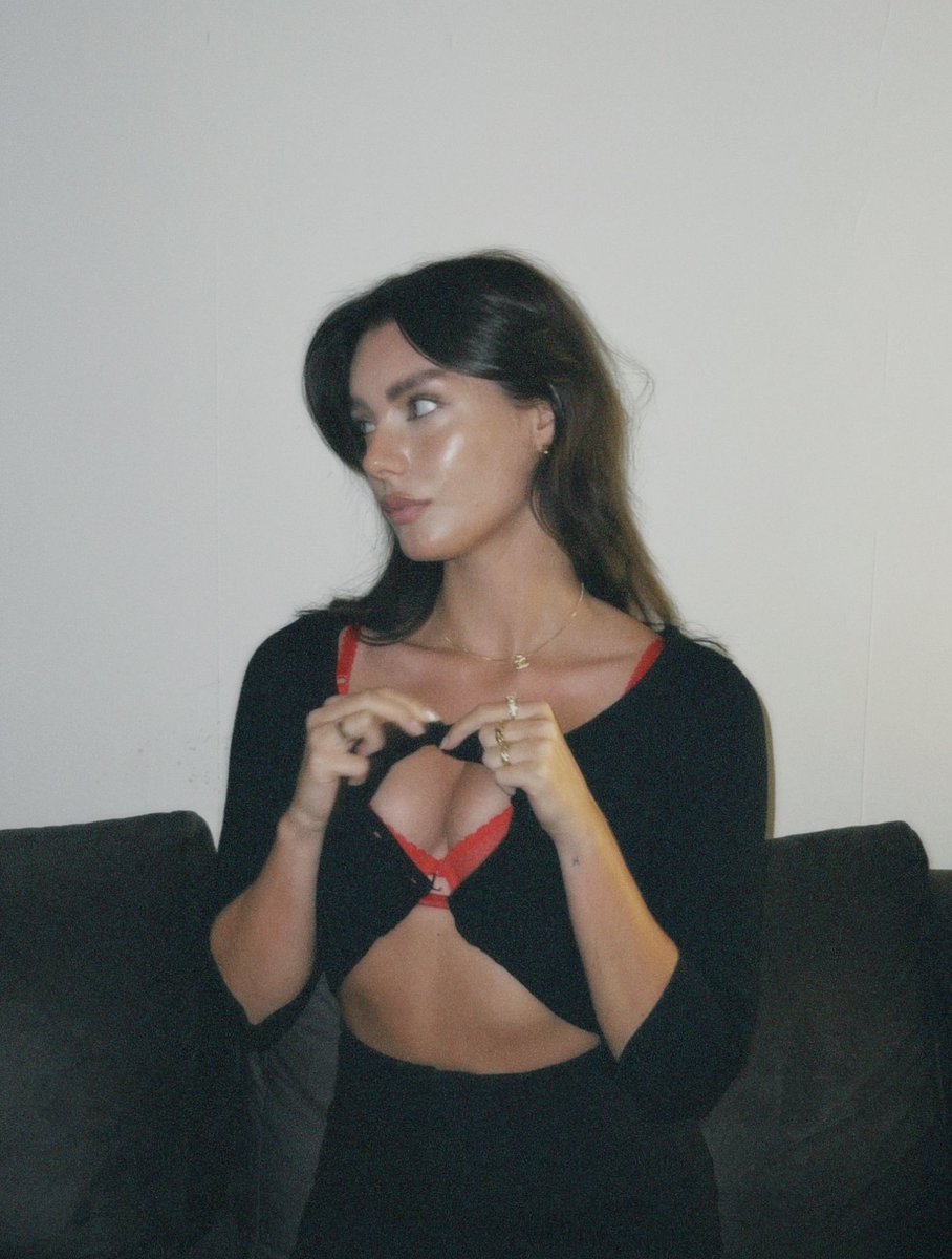 jilgrudner_'s tweet photo. I know you want more.. ❤️‍🔥 #seemore #lingeriemodel #LinkInBio #lingerie #unterwäschenmodel #ofmodel #onlyfansgirl #onlyfansbabe #onlyfansFree #ofgirl https://t.co/XH6XX0gRRc