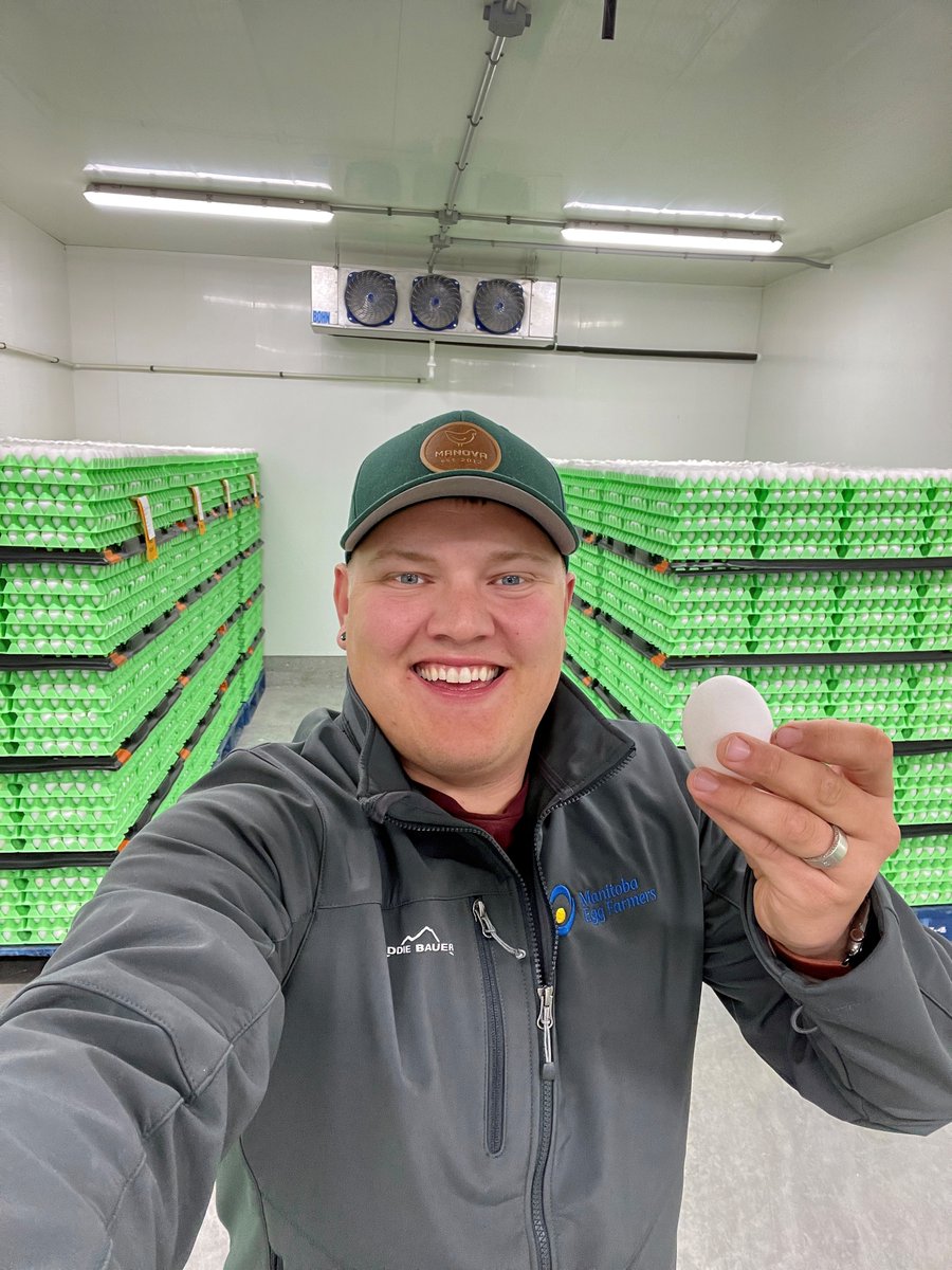 eggsmanitoba's tweet photo. Happy #FarmFoodAwarenessWeek from our Manitoba egg farmers! 🥚

We are proud to produce high-quality, nutritious eggs for Canadians. If you want to buy our eggs, go to your local grocery store right here in Manitoba! #EggsAnytime #LocalEggs #SupportLocal

#FacesofMBAg @MBGovAg https://t.co/NbCLAy1NCJ