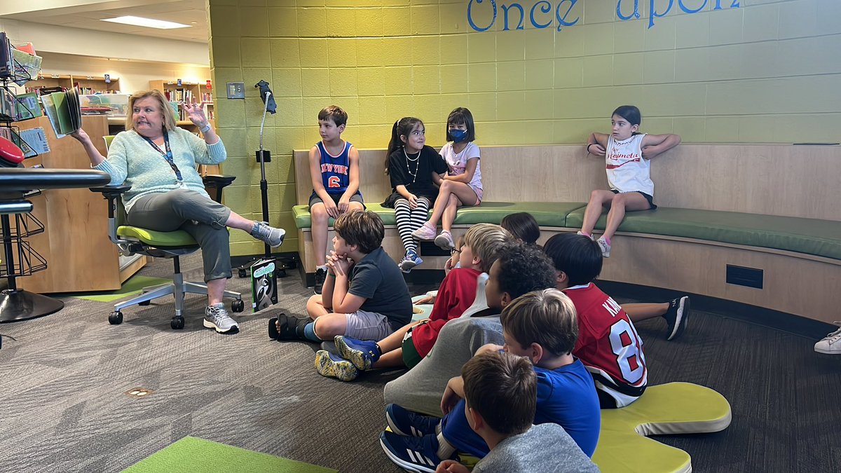 scary stories got us like 😱

thank you for the exciting read aloud, <a href="/kateschippers/">Kate Schippers</a> ☺️

#kipway #109way