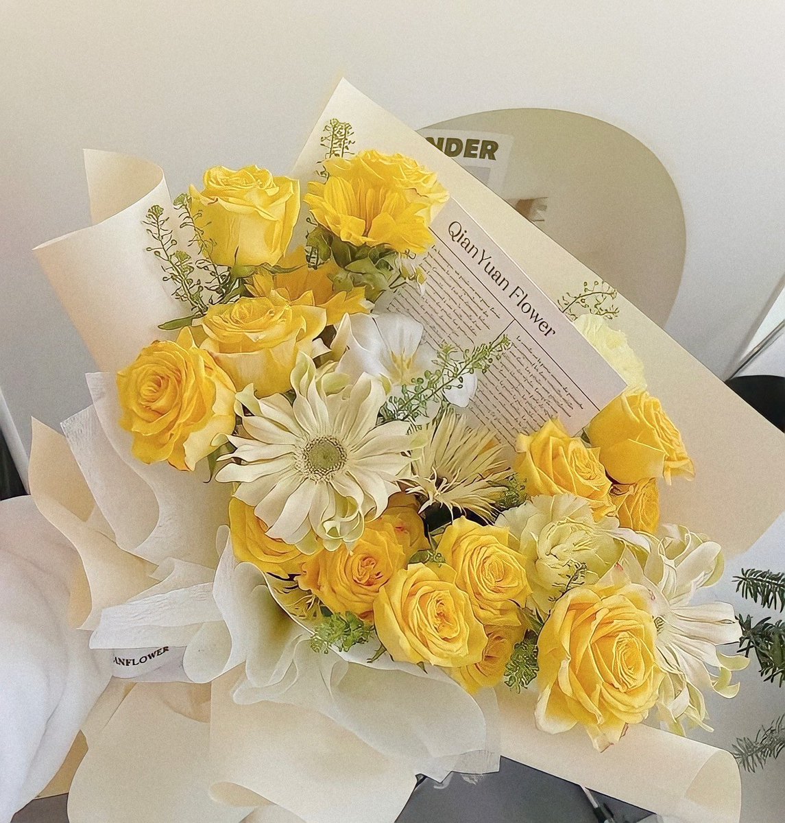 Has recibido algo! 💌
꒦꒷꒦꒷꒦꒷꒦꒷꒦꒷꒦꒷꒦꒷꒦꒷꒦꒷꒦꒷

➥ De: Anónimo
➥ Para: <a href="/auracristaI/">Jąs loves Ząd.</a>

❝ Y no se olvidaron de sus flores amarillas.❞